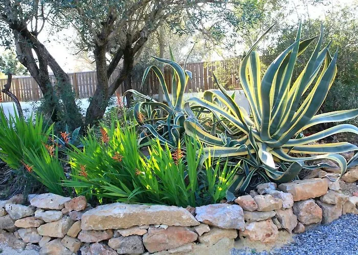 Amazing Apartment, With Pool, Close By Apartamento